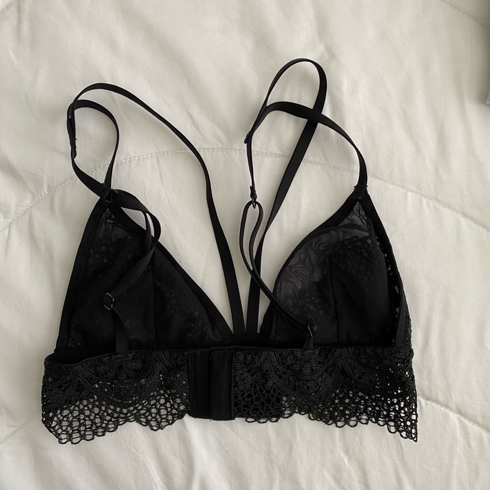 Victoria’s Secret Strappy Black Bralette